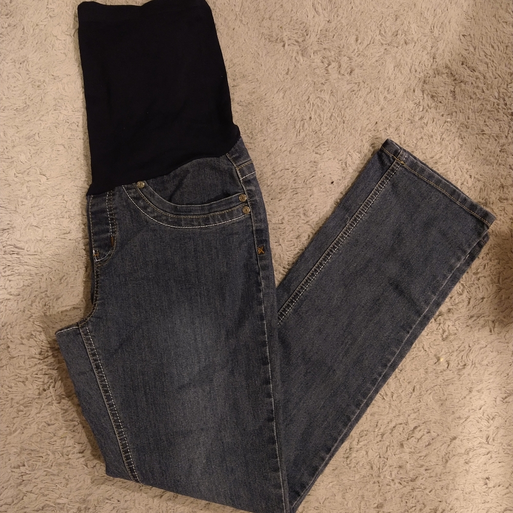 Bella Vida Maternity Jeans